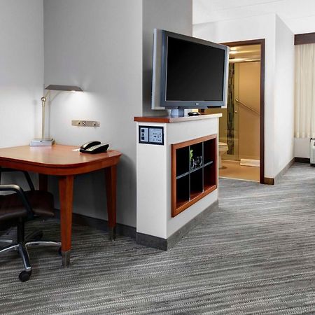 Hyatt Place Louisville-East Екстериор снимка