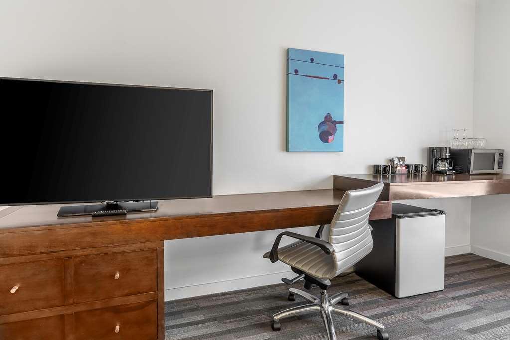 Hyatt Place Louisville-East Стая снимка