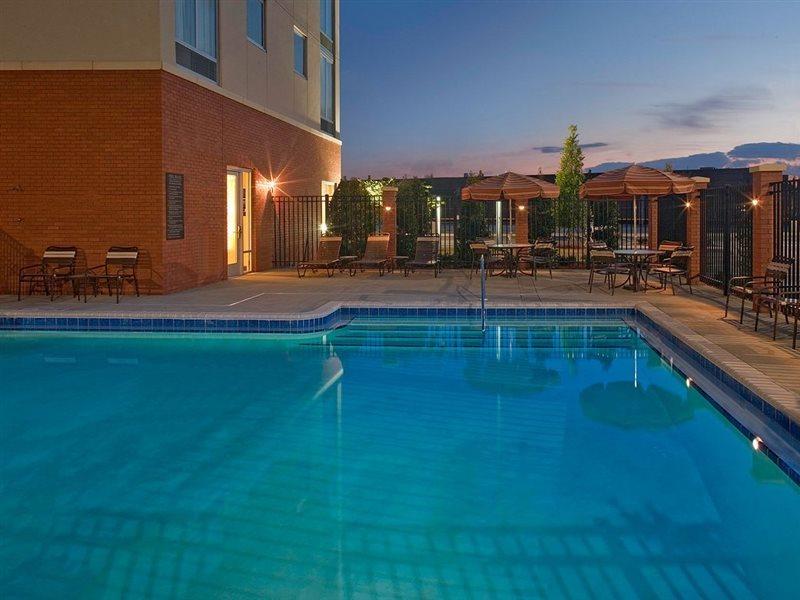 Hyatt Place Louisville-East Екстериор снимка