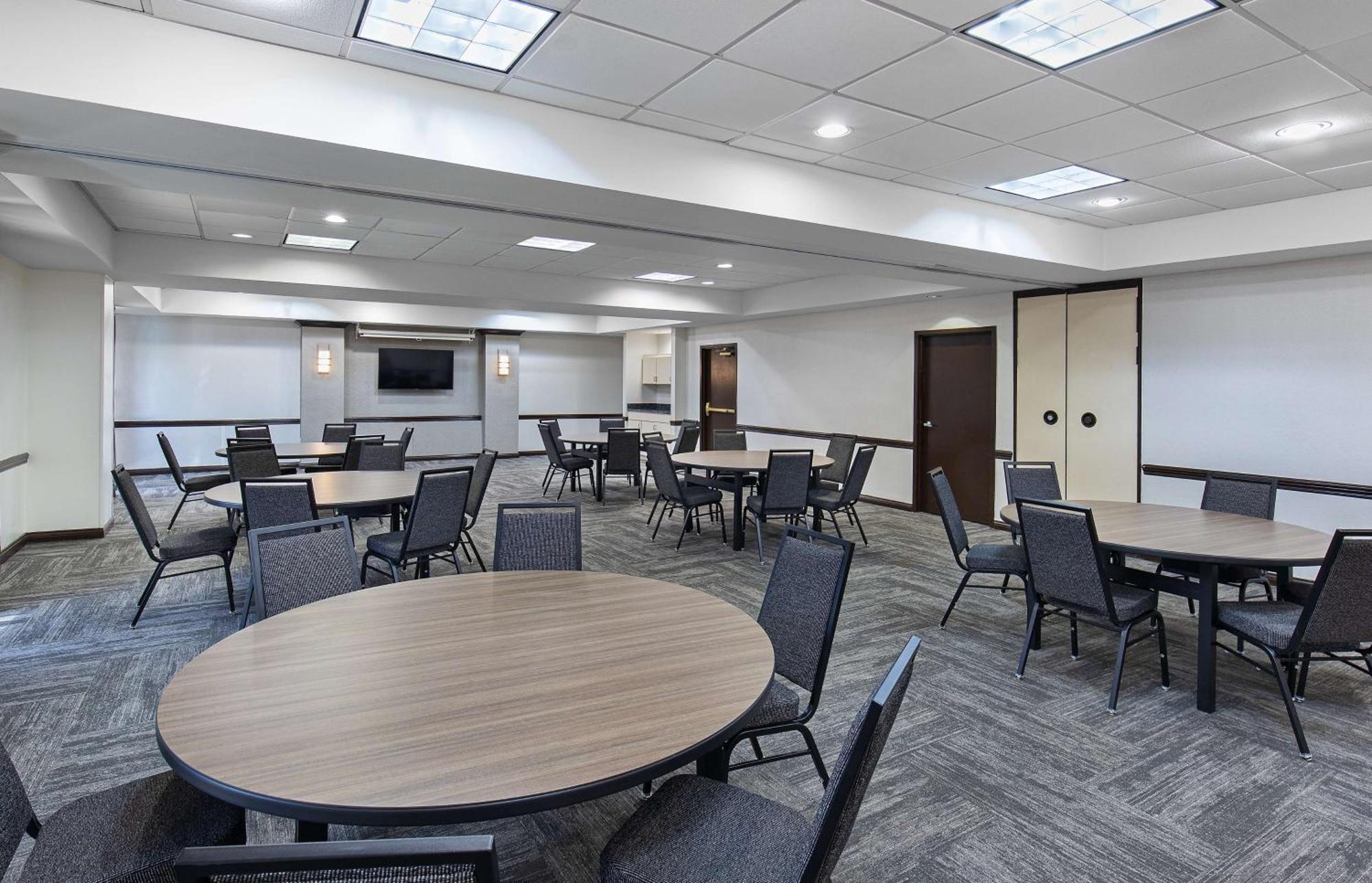 Hyatt Place Louisville-East Екстериор снимка