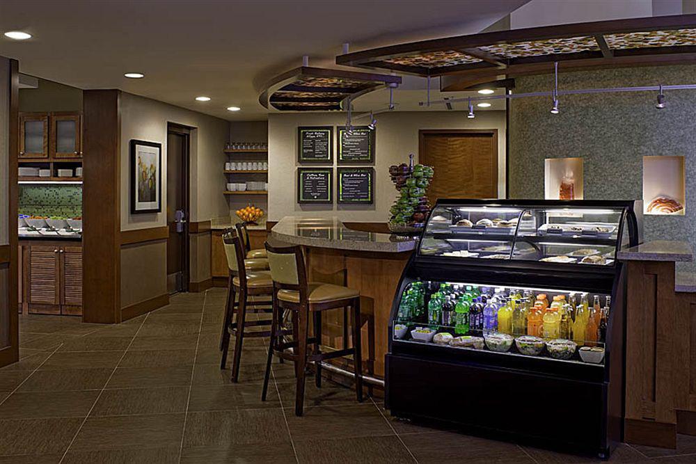 Hyatt Place Louisville-East Ресторант снимка
